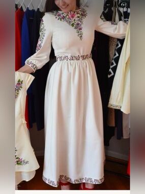 White Embroidered Maxi Dress with Floral Accents 
Size S/M